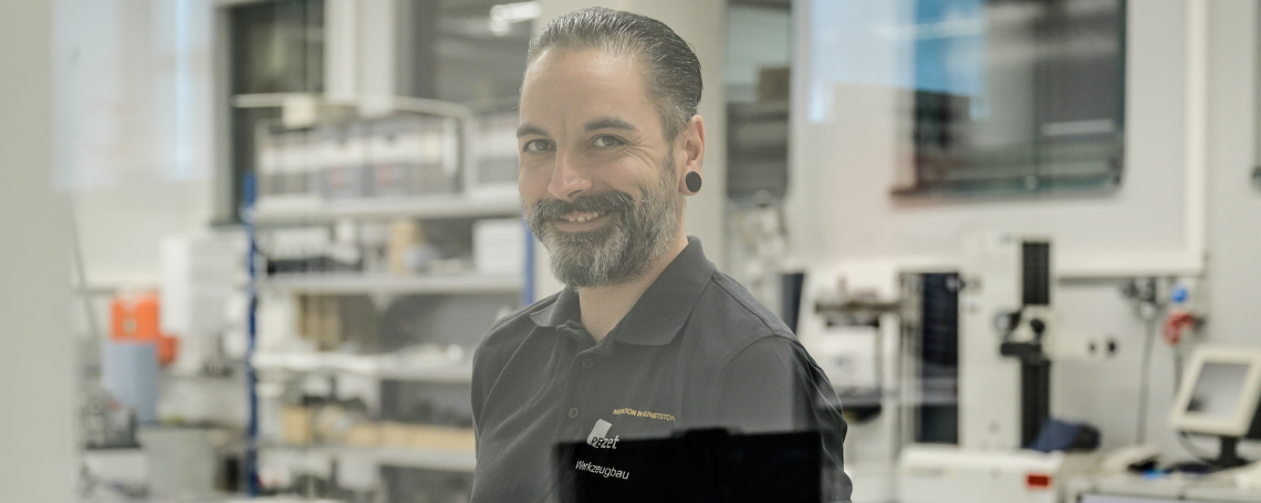 Werkzeugmechaniker (m/w/d) für die Werkzeuginstandhaltung Dauerspätschicht, 1. Bild